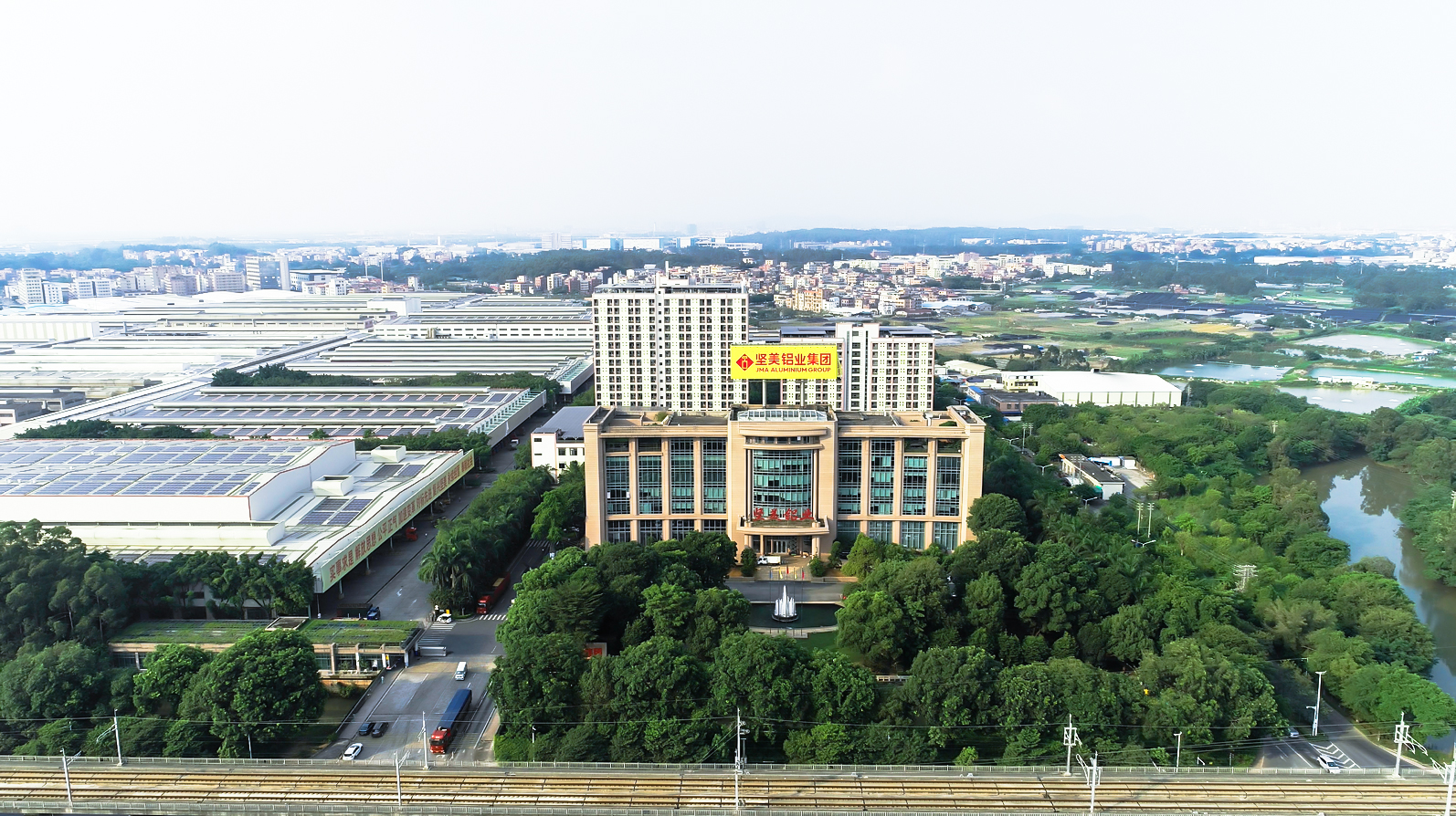 坚美铝材技术展示