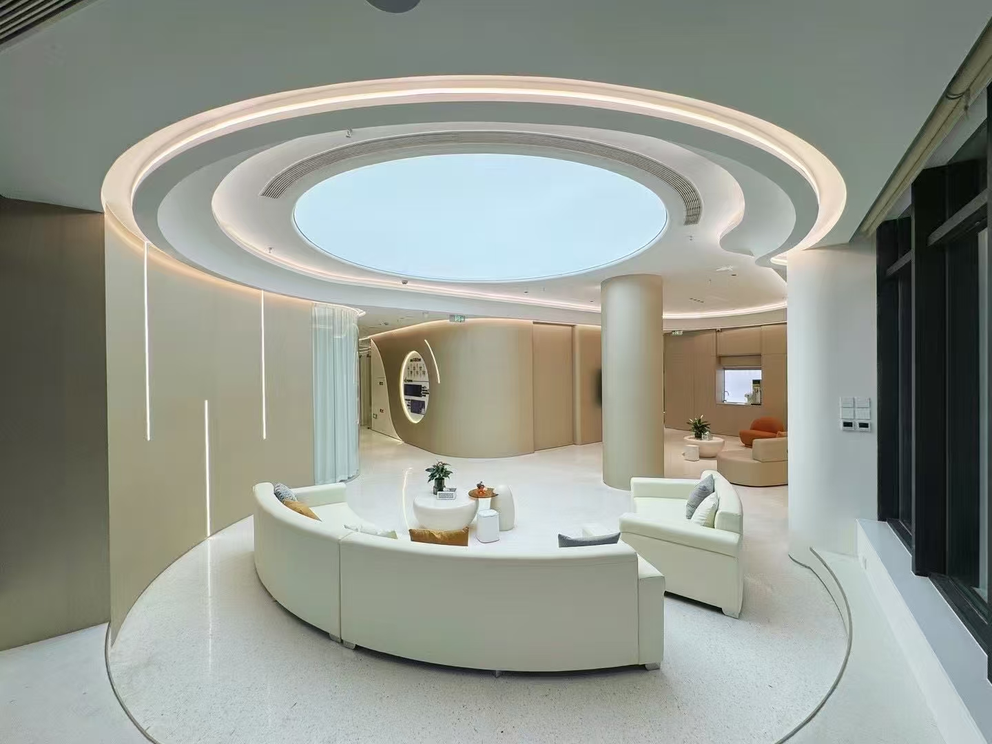 复合光舱治疗场景